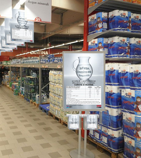 Coop Estense testa le etichette dell’acqua del rubinetto