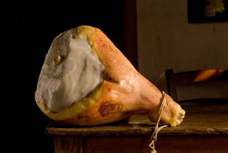 Prosciutto di Modena dop, vola la produzione nel 2013