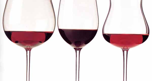 Sequestrati 7mila ettolitri di vini toscani