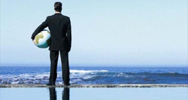 Uomo con globo, Coop per Kyoto. Copacker virtuosi e sostenibilità ambientale.