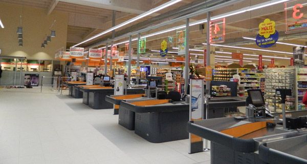 La barriera casse del punto vendita di Conad Centro Nord a Fornovo (Pr)