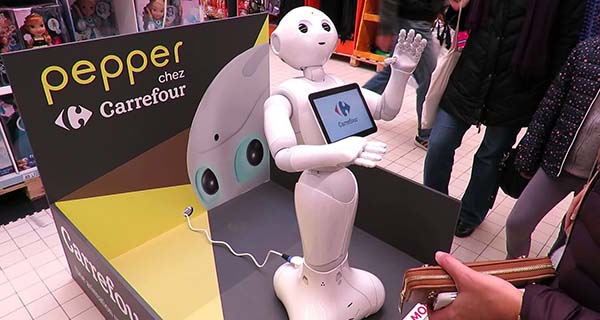 Carrefour sperimenta i robot empatici