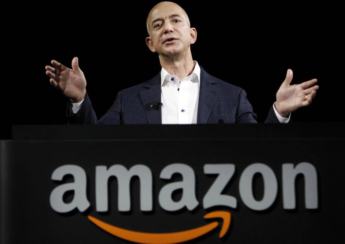 Amazon, nuove idee per battere i retailer fisici