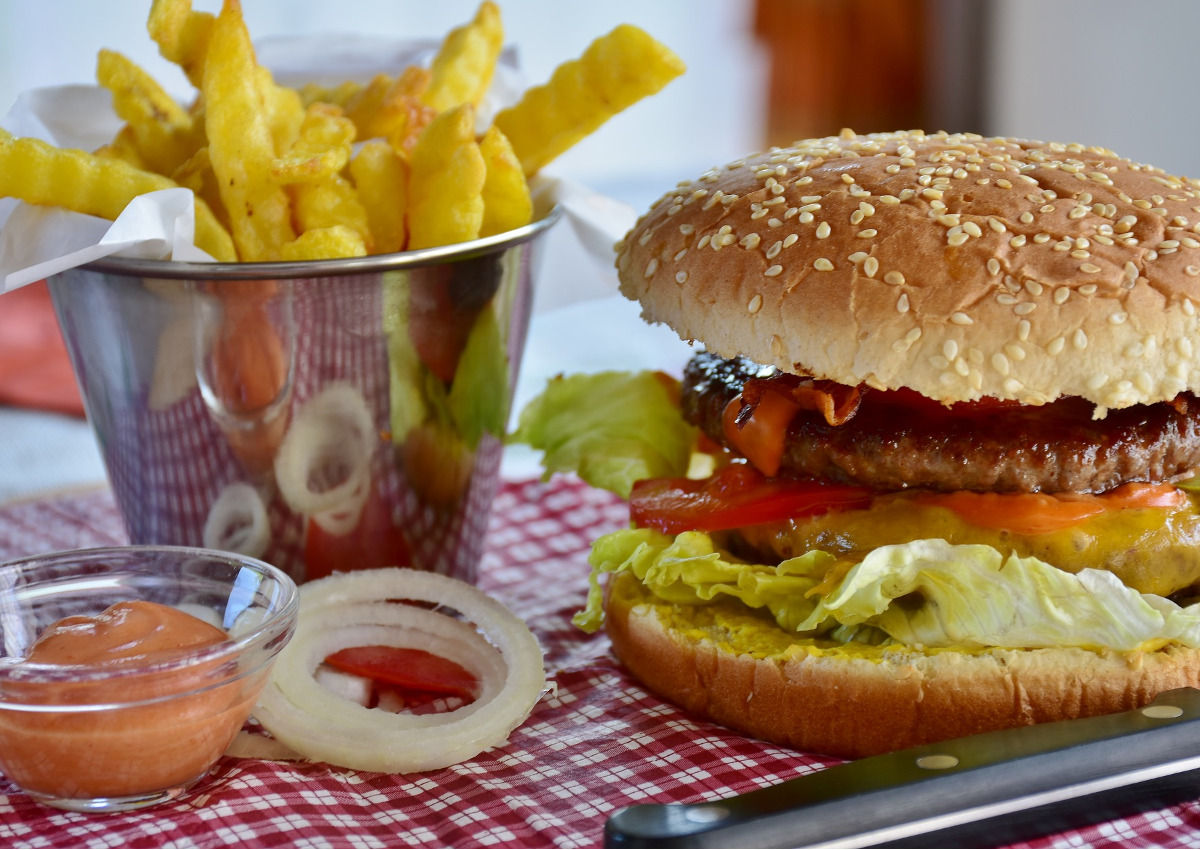 burger-junk food-pubblicità