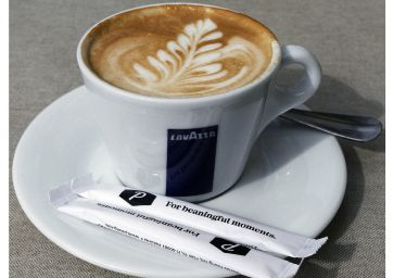 Lavazza-cappuccino-2712501_1920