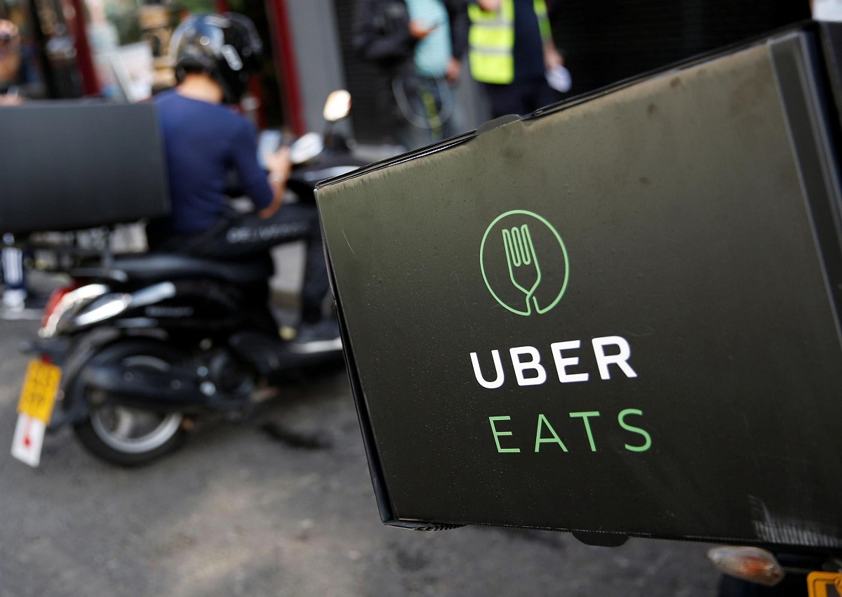 Sainsbury’s torna in corsa con Uber Eats