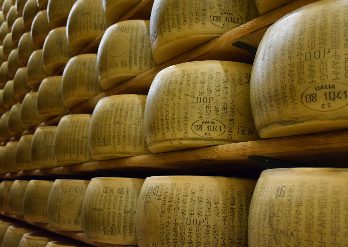 Controeffetto Trump: +220% di acquisti Parmigiano e Grana in USA