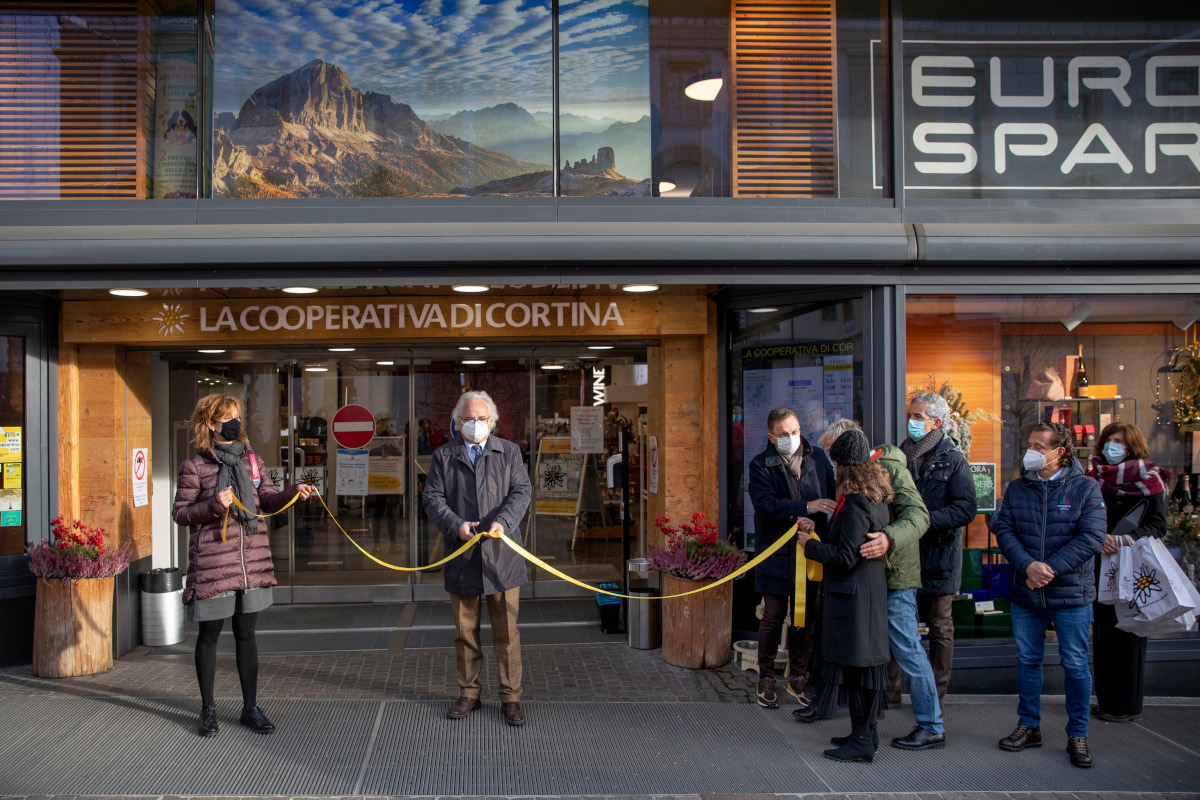 Inaugurato l’Eurospar nella sede storica de La cooperativa di Cortina