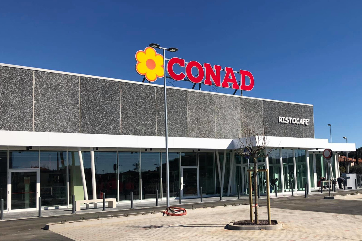 Il nuovo Conad di via Maestri del Lavoro inaugurato a Piombino