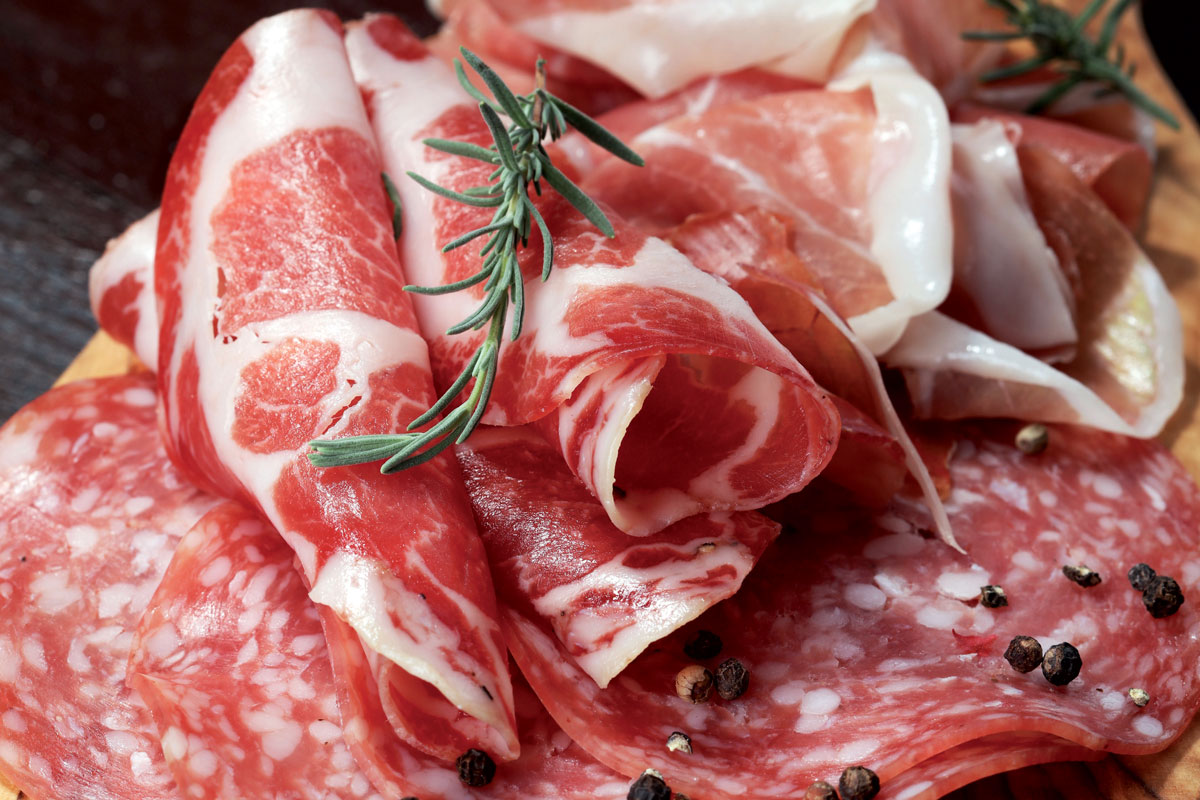 Carni e salumi italiani a rischio con l’etichettatura ‘dissuasiva’