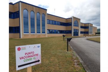 Rocchetta-Covid-Johnson-centro vaccinale