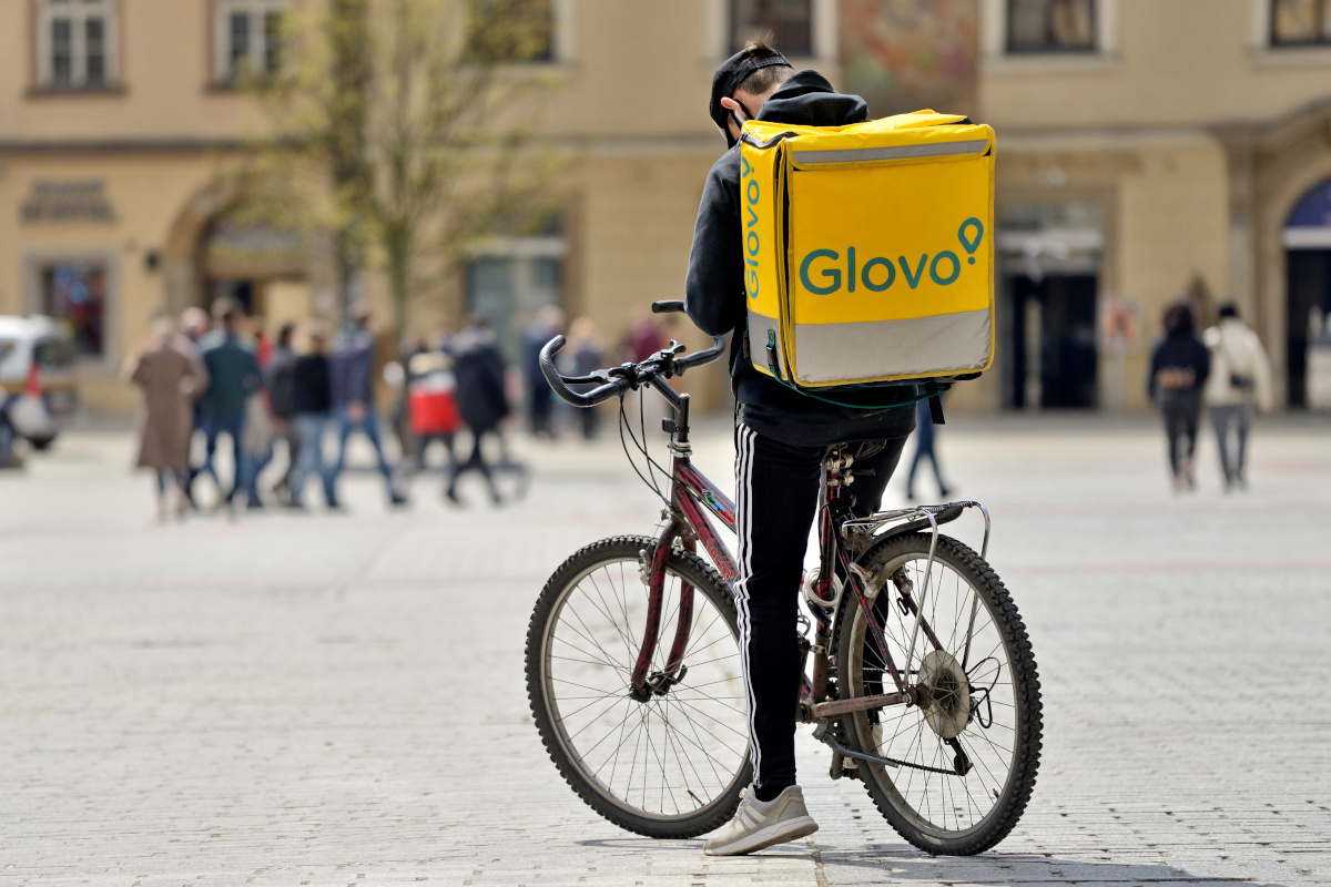 Glovo avanza nel grocery delivery