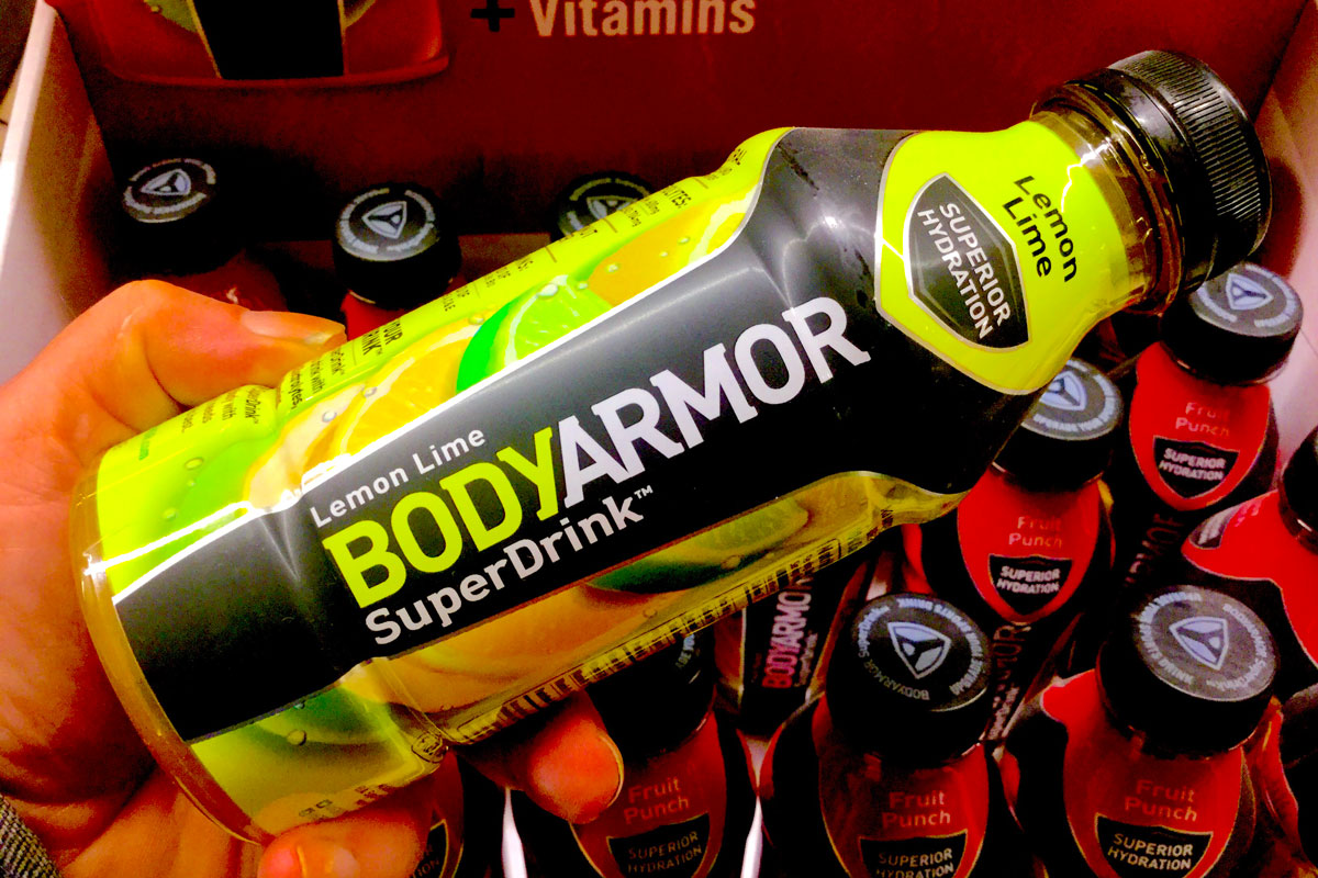 Coca-Cola si rafforza negli sport drinks con BodyArmor