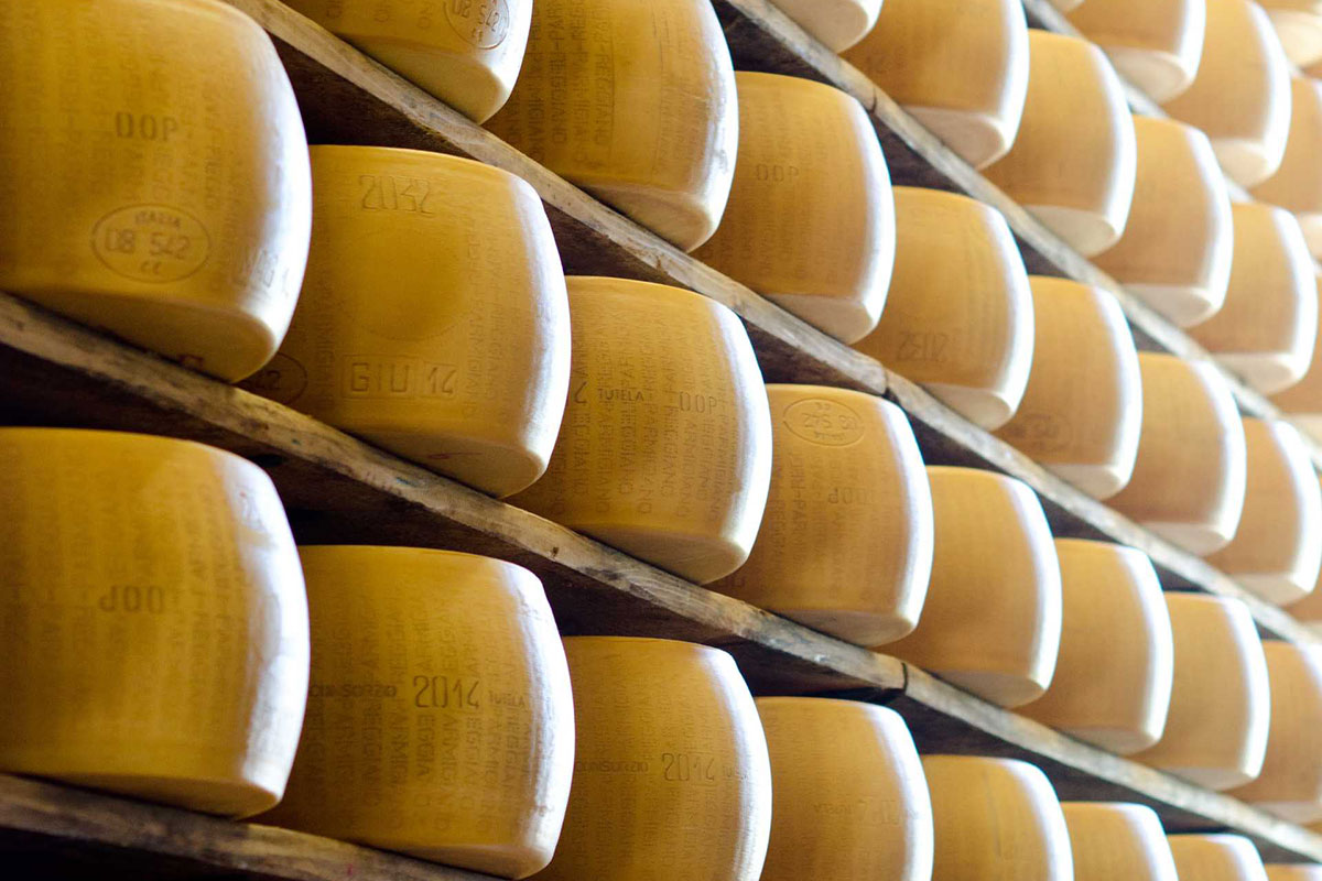 Parmigiano Reggiano, nel 2022 crescono le vendite in Italia e all’estero