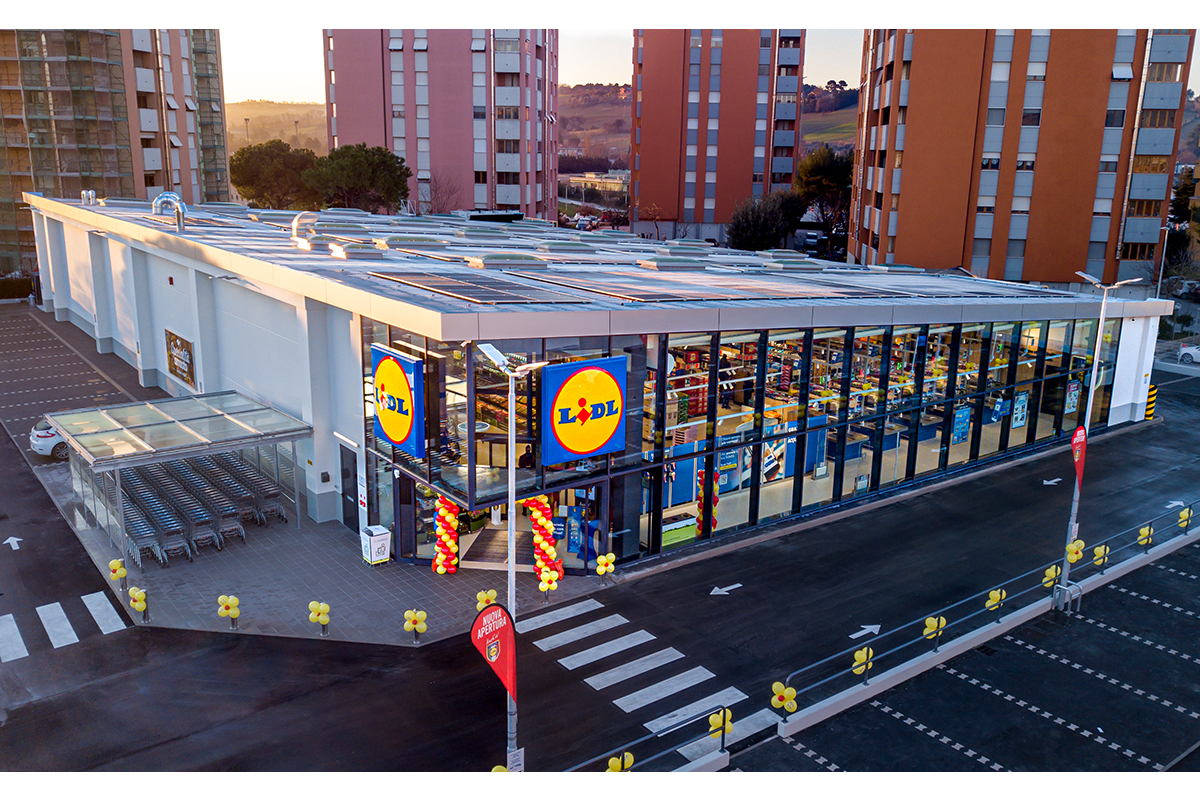 Lidl ribassa i prezzi di oltre 500 prodotti