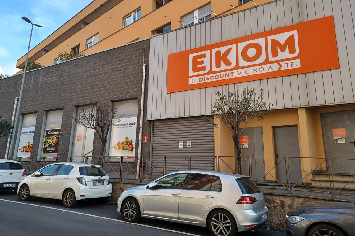 Ekom, taglio del nastro per un nuovo store a Genova